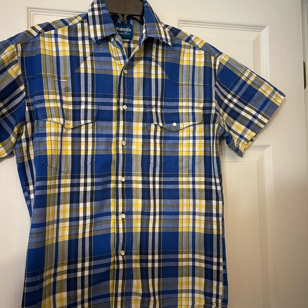 Wrangler Blue and Yellow Casual Button Down Shirt Men’s size S